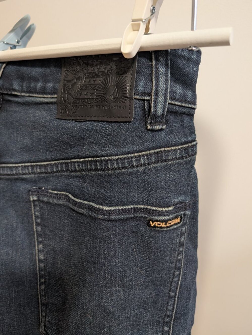Volcom Men jorts - Picture 3 of 3